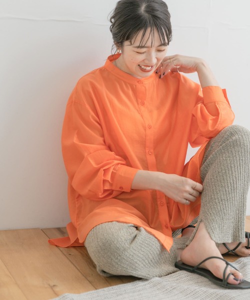 ITEMS URBANRESEARCH（アイテムズ アーバンリサーチ）の「シアーバンドカラーブラウス（シャツ/ブラウス・レディース・ブラック/ブルー/オフホワイト/オレンジ・FREE）」の5枚目の写真