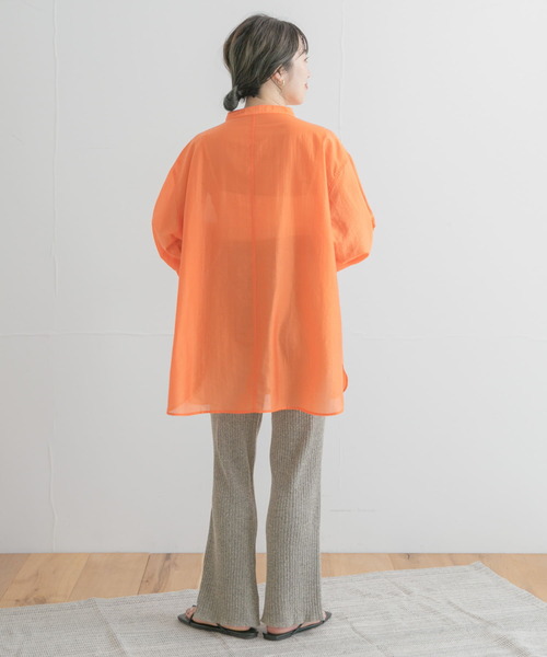 ITEMS URBANRESEARCH（アイテムズ アーバンリサーチ）の「シアーバンドカラーブラウス（シャツ/ブラウス・レディース・ブラック/ブルー/オフホワイト/オレンジ・FREE）」の6枚目の写真