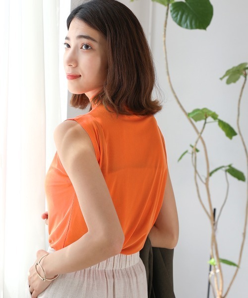 Bou Jeloud(ブージュルード)の「【WEB限定】シアーメッシュノースリトップス(Tシャツ/カットソー・レディース・ブラック/ピンク/オレンジ/グリーン・FREE)」の6枚目の写真