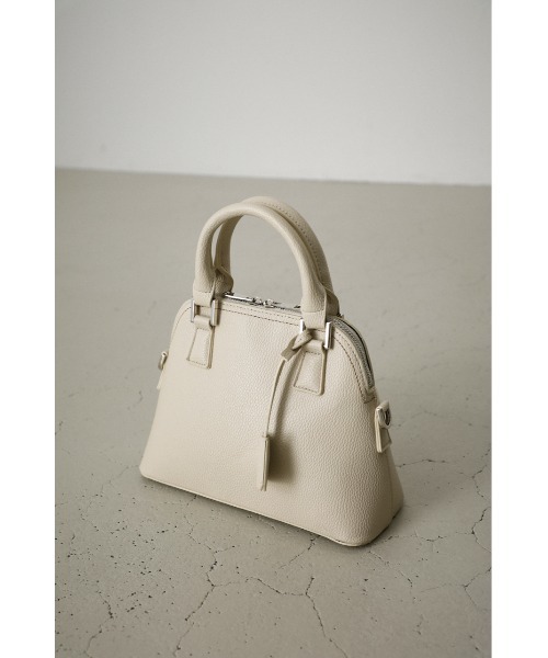 AZUL by moussy（アズールバイマウジー）の「DOUBLE ZIPPER HAND BAG/ダブルジッパーハンドバッグ（ショルダーバッグ・レディース・ベージュ/グレー/アイボリー/ブラック/グリーン/ブルー・FREE）」の8枚目の写真