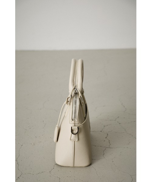 AZUL by moussy（アズールバイマウジー）の「DOUBLE ZIPPER HAND BAG/ダブルジッパーハンドバッグ（ショルダーバッグ・レディース・ベージュ/グレー/アイボリー/ブラック/グリーン/ブルー・FREE）」の9枚目の写真