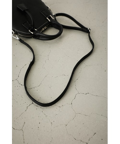 AZUL by moussy（アズールバイマウジー）の「DOUBLE ZIPPER HAND BAG/ダブルジッパーハンドバッグ（ショルダーバッグ・レディース・ベージュ/グレー/アイボリー/ブラック/グリーン/ブルー・FREE）」の14枚目の写真