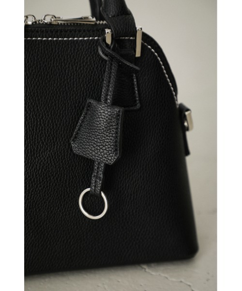 AZUL by moussy（アズールバイマウジー）の「DOUBLE ZIPPER HAND BAG/ダブルジッパーハンドバッグ（ショルダーバッグ・レディース・ベージュ/グレー/アイボリー/ブラック/グリーン/ブルー・FREE）」の16枚目の写真