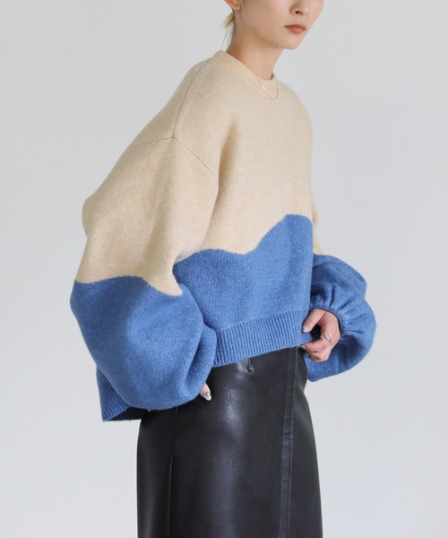 select MOCA（セレクトモカ）の「ツートンボリュームスリーブニット