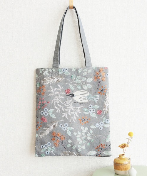 松尾ミユキ（マツオミユキ）の「松尾ミユキ/トートバッグ/動物＆植物（トートバッグ・レディース・ベージュ/グレー/ブルー/グリーン/ベージュ系その他/ブラック/グレー系その他・ONE SIZE）」の4枚目の写真