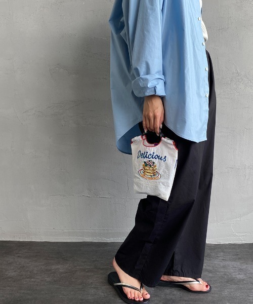 Ball&Chain（ボールアンドチェーン）の「[BALL&CHAIN/ボールアンドチェーン] DELICIOUS 刺繍デザインナイロンバッグ スモールサイズ（ショルダーバッグ・レディース・ホワイト・ONE SIZE）」の16枚目の写真