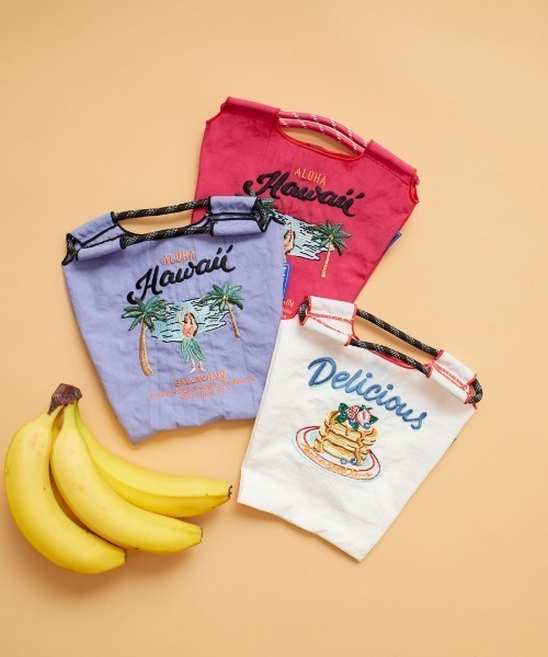 Ball&Chain（ボールアンドチェーン）の「[BALL&CHAIN/ボールアンドチェーン] DELICIOUS 刺繍デザインナイロンバッグ スモールサイズ（ショルダーバッグ・レディース・ホワイト・ONE SIZE）」の2枚目の写真