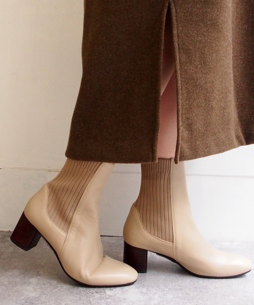 cava cava（サヴァサヴァ）の「リブニットショートブーツ　-1320489（ブーツ・レディース・ブラック/ダークブラウン/オリーブ/ライトベージュ・22.5cm/23.5cm/24.5cm/23.0cm/24.0cm）」の3枚目の写真