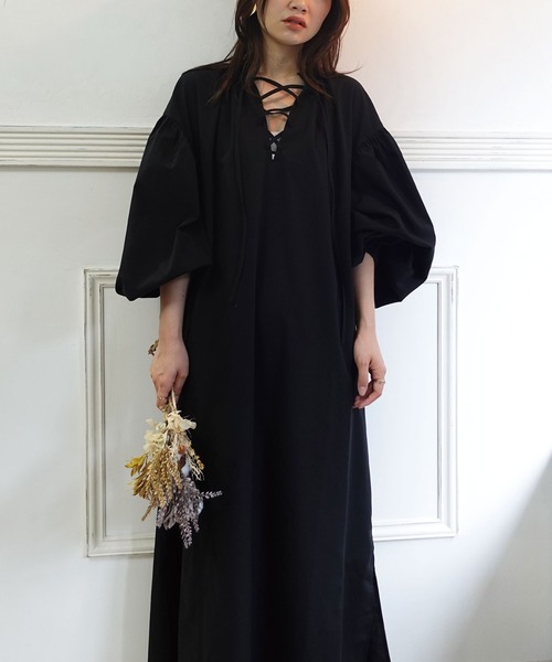 CORNERS(コーナーズ)の「ボリューム袖スピンドルカフタンワンピース(ワンピース・レディース・ブラック/ブラウン/アイボリー系/オレンジ/ベージュ・L/M)」の12枚目の写真