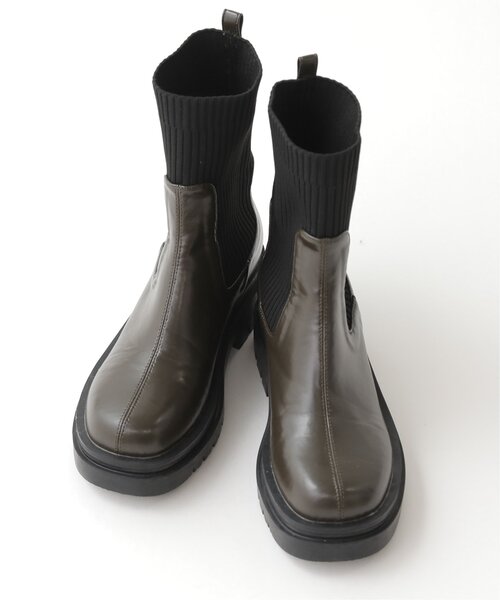 RAY CASSIN（レイカズン）の「M/L展開 ソックスショートブーツ（ブーツ・レディース・ブラック/カーキ・MEDIUM/LARGE）」の20枚目の写真