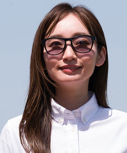 Zoff(ゾフ)の「ウェリントン型サングラス | SPORTY SUNGLASSES(サングラス・レディース・ブラック/ブラウン/グレー/クリア・FREE)」の5枚目の写真