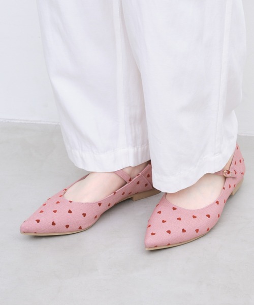 Launa lea(ラウナレア)の「【26春夏新色】メリージェーンパンプス (0482)(パンプス・レディース・ボルドー/レオパード/ブラウン/ブラック/ブラック系その他/ピンクベージュ/ゴールド/グレー系その他/モカ/ローズ/シルバー/レッド/ベージュ系/ホワイト系その他/レッド系その他・22.5cm/24.0cm/23.0cm/23.5cm/22.0cm/24.5cm/25.0cm)」の12枚目の写真