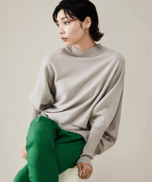 ハイネックドルマンニット