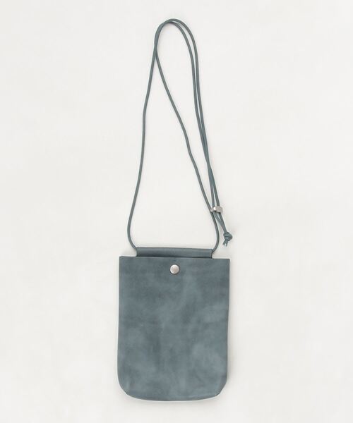 Creed（クリード）の「【creed/クリード】MOSTRO (モストロ)　ネックポーチ（ショルダーバッグ・レディース・キャメル/グリーン/ブラック/ワイン/ブルー/グレー・FREE）」の5枚目の写真