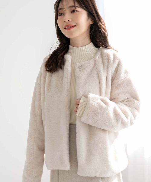 fifth（フィフス）の「ノーカラーファーブルゾン（ブルゾン・レディース・ライトベージュ/グレー/モカ・M）」の3枚目の写真