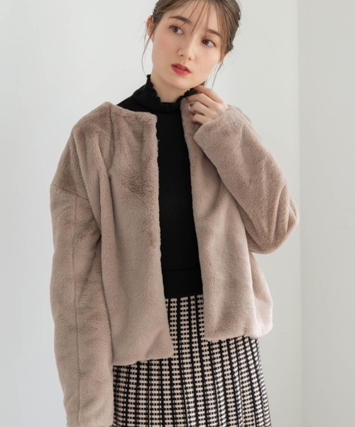 fifth（フィフス）の「ノーカラーファーブルゾン（ブルゾン・レディース・ライトベージュ/グレー/モカ・M）」の2枚目の写真