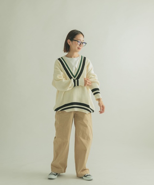 FORK&SPOON（フォークアンドスプーン）の「FORK&SPOON　チルデンVネックニット（ニット/セーター・レディース・アイボリー/ネイビー・1）」の7枚目の写真