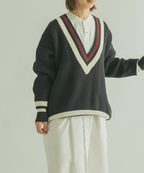 FORK&SPOON（フォークアンドスプーン）の「FORK&SPOON　チルデンVネックニット（ニット/セーター・レディース・アイボリー/ネイビー・1）」の11枚目の写真