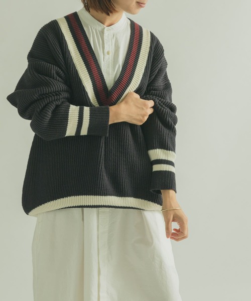 FORK&SPOON（フォークアンドスプーン）の「FORK&SPOON　チルデンVネックニット（ニット/セーター・レディース・アイボリー/ネイビー・1）」の12枚目の写真