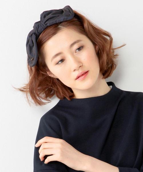 UNITED ARROWS（ユナイテッドアローズ）の「UAP WIRE RBN カチューシャ（カチューシャ・レディース・ブラック/ネイビー・フリー）」の2枚目の写真