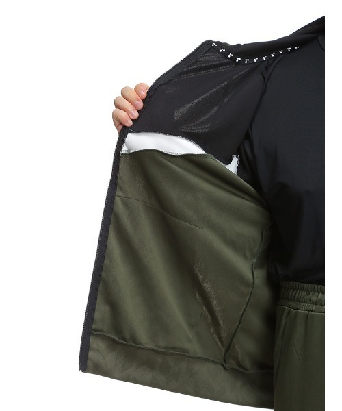 EXCELLENT FINE(エクセレント ファイン)の「ストレッチ ZIP パーカー(ジャージ・メンズ・ブラック/グリーン・X1(3L~4L)/X2(4L~5L)/X3(6L~7L)/X4(8L~9L)/X5(9L~10L))」の3枚目の写真