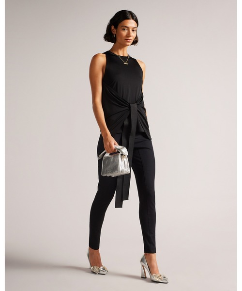 Ted Baker(テッドベーカー)の「NYATI ソフトレザー リボン ミニ クロスボディバッグ(シルバー)(ショルダーバッグ・レディース・シルバー・O/S)」の9枚目の写真