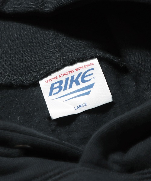 ROOPTOKYO（ループトウキョウ）の「BIKE/バイク College Logo Pullovrer パーカー（パーカー・メンズ・グリーン/アッシュグレー/ブラック・M/L/XL）」の6枚目の写真