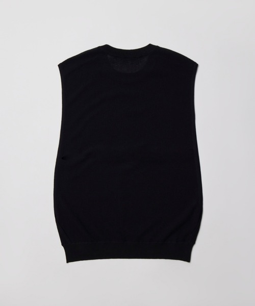 新品タグ付き　papier パピエ　Knit nosleeve black papier（パピエ）の「papier/パピエ/knit nosleeve（ベスト）」 - WEAR
