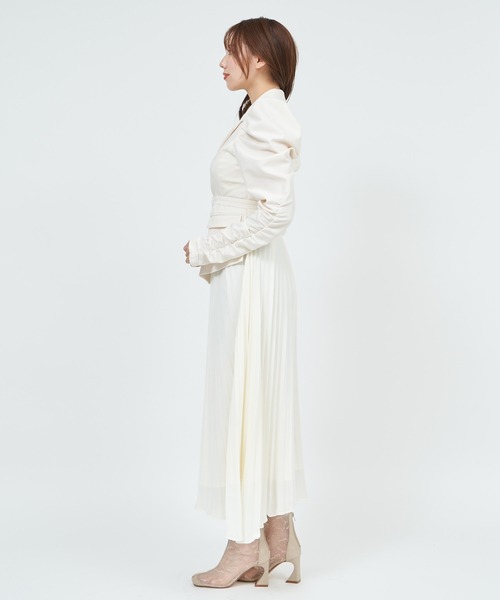 ROYAL PARTY(ロイヤルパーティー)の「プリーツジャケットワンピース(ワンピース・レディース・ベージュ/ブラック/オフホワイト・FREE)」の15枚目の写真