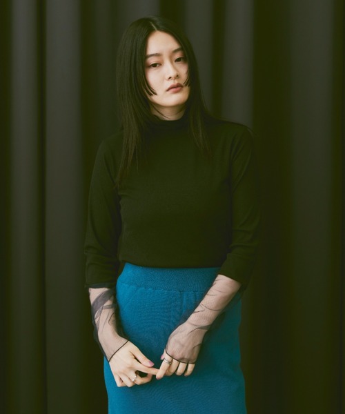 Happy John（ハッピージョン）の「docking sheer turtleneck tops/ドッキングシアータートルネックトップス（Tシャツ/カットソー・レディース・ナチュラル/ブラック/グリーン・FREE）」の22枚目の写真