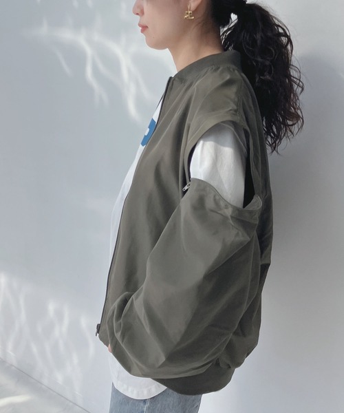 AS KNOW AS plus（アズノゥアズプラス）の「○マルチWAYなMA-1ブルゾン（MA-1・レディース・カーキ/グレイッシュベージュ/ブラック・FREE）」の7枚目の写真