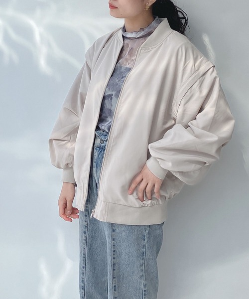 AS KNOW AS plus（アズノゥアズプラス）の「○マルチWAYなMA-1ブルゾン（MA-1・レディース・カーキ/グレイッシュベージュ/ブラック・FREE）」の10枚目の写真