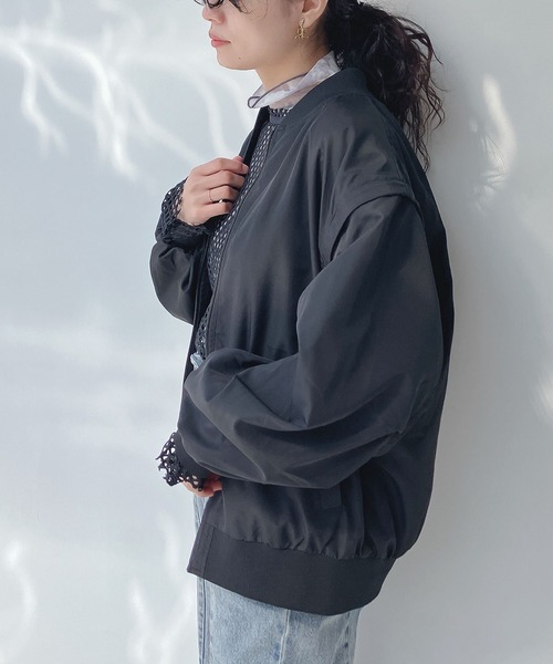 AS KNOW AS plus（アズノゥアズプラス）の「○マルチWAYなMA-1ブルゾン（MA-1・レディース・カーキ/グレイッシュベージュ/ブラック・FREE）」の18枚目の写真