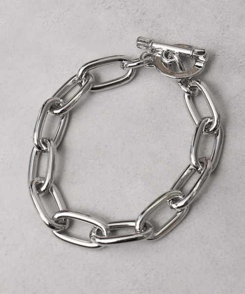 関税送料込 セレブ愛用 ADORNMONDE Smythe chainブレスレット ADORNMONDE(アドーンモンド)の商品一覧 - 海外通販のBUYMA