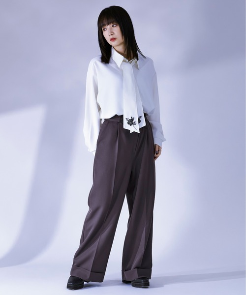 Ellno Loset（エルノロゼット）の「フラワーボウタイシャツ（シャツ/ブラウス・メンズ・ブルーグレー/オフホワイト/ブラック・MEDIUM/LARGE）」の14枚目の写真