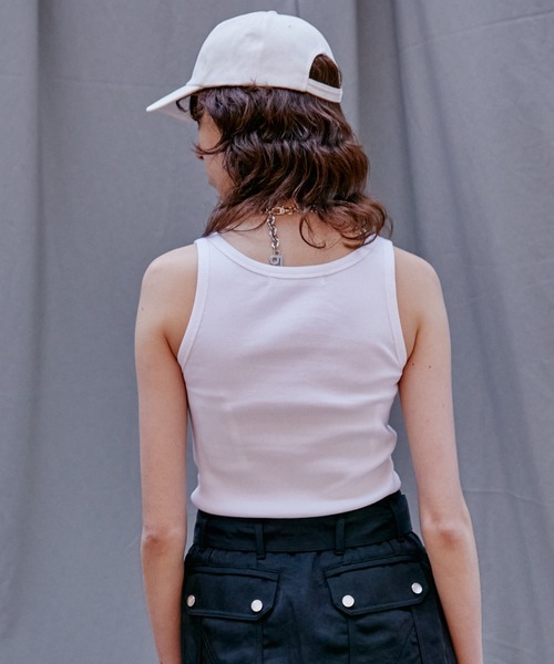 PRANK PROJECT(プランクプロジェクト)の「メタルプレートリブタンク / Metal Plate Rib Tank Top(タンクトップ・レディース・ベージュ/ホワイト/ブラック・FREE)」の17枚目の写真