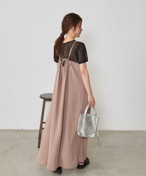 Shelly island(シェリーアイランド)の「バッククロスキャミワンピ(ワンピース・レディース・ベージュ/ブラック/ブルー・FREE)」の19枚目の写真