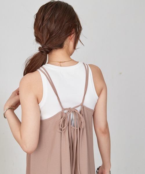 Shelly island(シェリーアイランド)の「バッククロスキャミワンピ(ワンピース・レディース・ベージュ/ブラック/ブルー・FREE)」の22枚目の写真