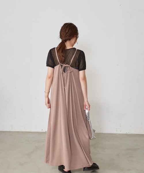 Shelly island(シェリーアイランド)の「バッククロスキャミワンピ(ワンピース・レディース・ベージュ/ブラック/ブルー・FREE)」の20枚目の写真