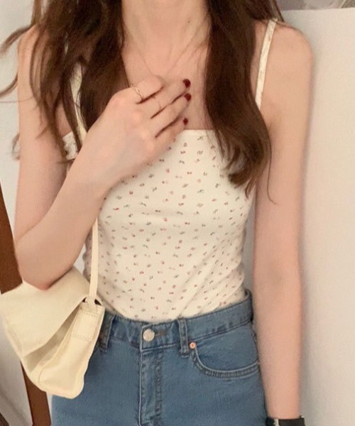 【美品2点】サルート⭐キャミソール⭐バラ売り不可 セール】【パッド取り外し可】スパゲッティストラップ カップ