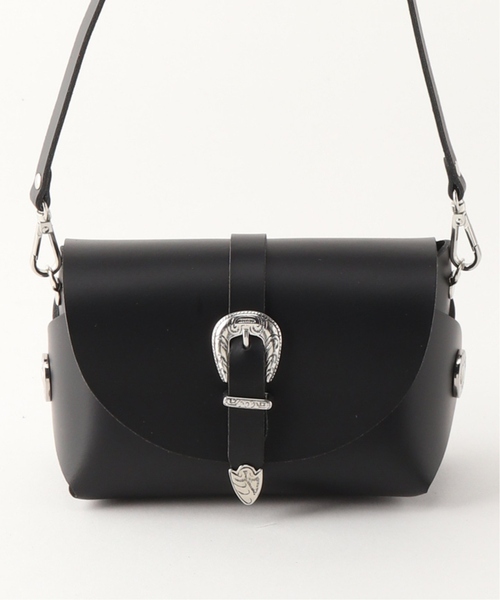 VICE VERSA（バイスバース）の「【VICE VERSA/バイス ベルサ】 ウエスタンバックルレザーポシェット（ショルダーバッグ・レディース・ブラック・FREE）」の2枚目の写真