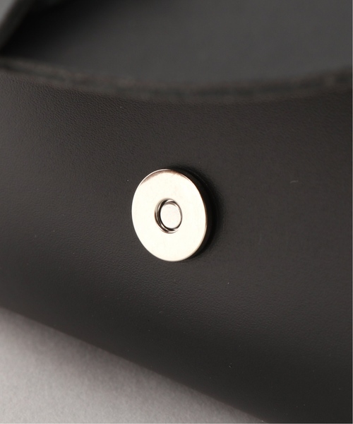 VICE VERSA（バイスバース）の「【VICE VERSA/バイス ベルサ】 ウエスタンバックルレザーポシェット（ショルダーバッグ・レディース・ブラック・FREE）」の3枚目の写真