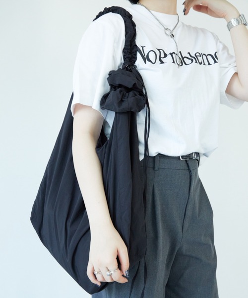 La win d（ラウィンダ）の「ショルダーバッグ（ショルダーバッグ・レディース・グリーン/ホワイト/ブラック/ブルー・FREE）」の3枚目の写真