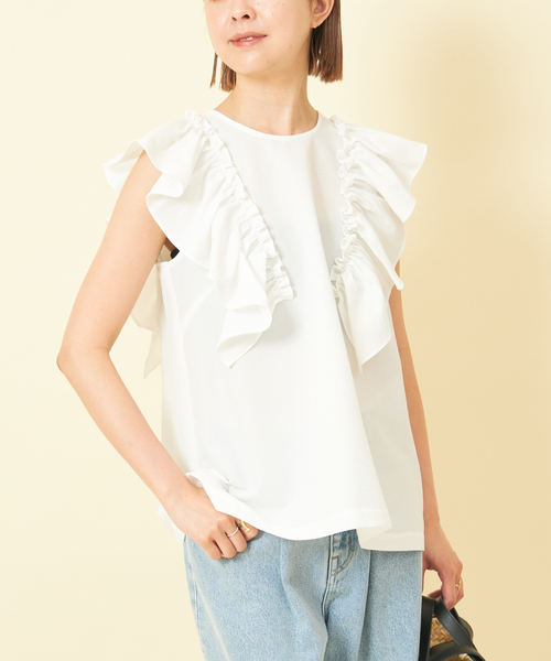 U by SPICK&SPAN(ユーバイスピックアンドスパン)の「フリルノースリブラウス(シャツ/ブラウス・レディース・ブルー/ホワイト/ブラック・FREE)」の5枚目の写真