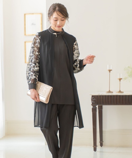 Jolie et Jolie（ジョリーエジョリー）の「袖チュールレースフロントファスナーロングブラウス＋パンツセットアップドレス（パンツドレス・レディース・ブラック系/ベージュ系・M/L/LL/3L/4L/5L）」の18枚目の写真