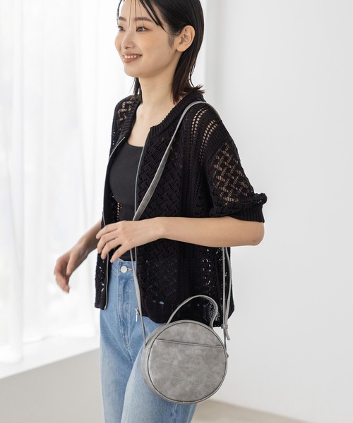 LAKOLE（ラコレ）の「サークルショルダーバッグ / 963000（ショルダーバッグ・レディース・ブラック/アイボリー/シルバー・FREE）」の3枚目の写真