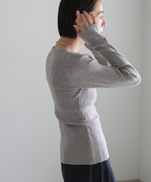 select MOCA（セレクトモカ）の「【8色展開】ニュアンスリブクルーネックトップス（Tシャツ/カットソー・レディース・ライトグレー/ブルー/ブラック/アイボリー/ホワイト/グレイッシュベージュ/ダークグレー/ブラウン・FREE）」の19枚目の写真