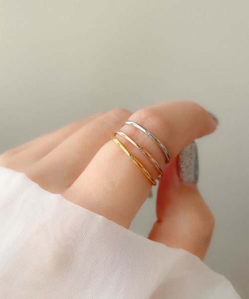 ebine(エビネ)の「1mm Zirconia Ring / 1石 金属アレルギー対応 サージカルステンレス(リング・レディース・ゴールド/ピンク/シルバー・4号/20号/18号/11号/1号/7号/2号/9号/16号/13号)」の10枚目の写真