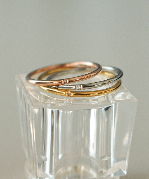 ebine(エビネ)の「1mm Zirconia Ring / 1石 金属アレルギー対応 サージカルステンレス(リング・レディース・ゴールド/ピンク/シルバー・4号/20号/18号/11号/1号/7号/2号/9号/16号/13号)」の5枚目の写真
