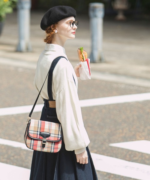 BONLECILL（ボンルシール）の「アソートポストマンショルダーバッグ（ショルダーバッグ・レディース・ブラウン/ブラック/アイボリー/ベージュ系1・FREE）」の4枚目の写真